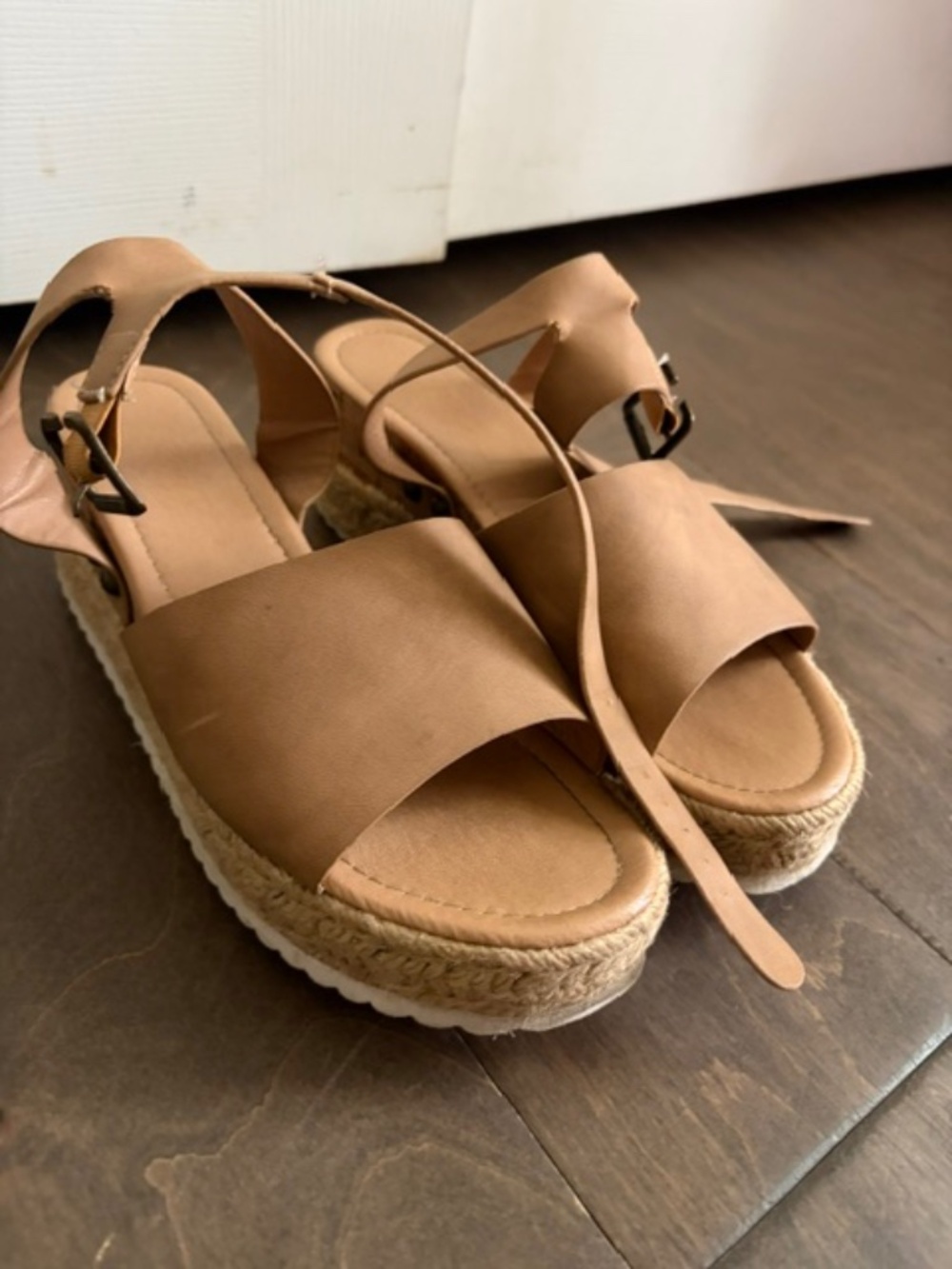Ankle strap platform sandals
